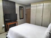 2 Bedroom Apartment in Florida Lake