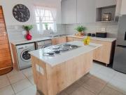 2 Bedroom Apartment in Glen Marais