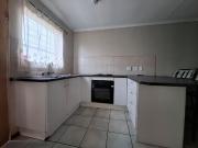 2 Bedroom Apartment in Heuwelsig Estate