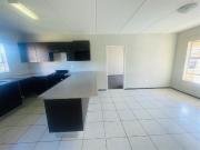 2 Bedroom Apartment in Honeydew