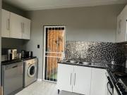 2 Bedroom Apartment in Honeydew