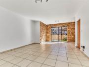 2 Bedroom Apartment in Honeydew 2 Bedroom Apartment in Honeydew