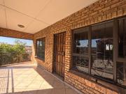 2 Bedroom Apartment in Klippoortje