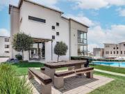 2 Bedroom Apartment in Lonehill