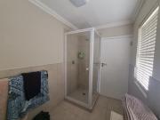 2 Bedroom Apartment in Manors