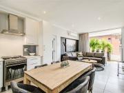 2 Bedroom Apartment in Melrose