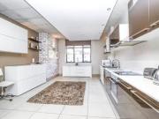 2 Bedroom Apartment in Melrose Arch