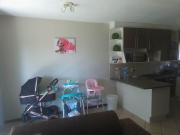 2 Bedroom Apartment in Mooikloof Ridge