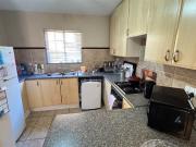 2 Bedroom Apartment in Mooikloof Ridge