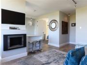 2 Bedroom Apartment in Mouille Point