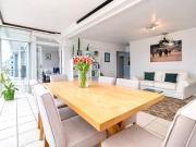 2 Bedroom Apartment in Mouille Point