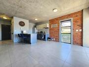 2 Bedroom Apartment in Observatory