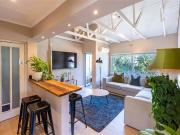 2 Bedroom Apartment in Oranjezicht