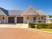 2 Bedroom Apartment in Padfield Park