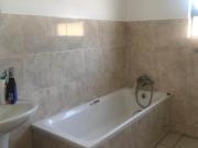 2 Bedroom Apartment in Parkrand