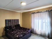 2 Bedroom Apartment in Pomona