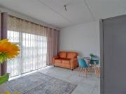 2 Bedroom Apartment in Pomona AH