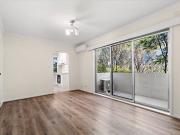 2 Bedroom Apartment in Prime Location!