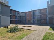 2 Bedroom Apartment in Raceway