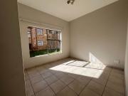 2 Bedroom Apartment in Roodekrans