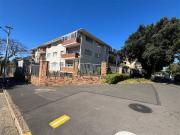 2 Bedroom Apartment in Rosebank