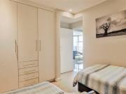 2 Bedroom Apartment in Rosebank