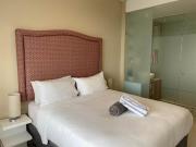 2 Bedroom Apartment in Rosebank