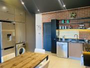 2 Bedroom Apartment in Rosebank