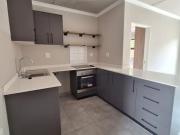2 Bedroom Apartment in Sinoville