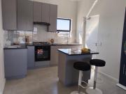 2 Bedroom Apartment in Table View