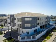 2 Bedroom Apartment in Table View