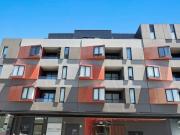 “2 Bedroom apartment in the heart of Essendon!”