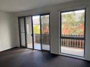 2 Bedroom Apartment in the Heart of Kew