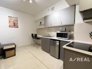 2 bedroom apartment in the heart of melbourne