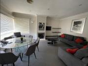 2 Bedroom apartment in the Heart of St Kilda w parking...
