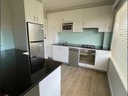 2 Bedroom apartment in the Heart of St Kilda w parking...