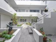 2 Bedroom Apartment in Vredehoek