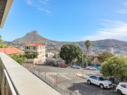 2 Bedroom Apartment in Vredehoek