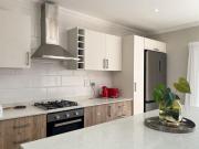 2 Bedroom Apartment in Waterfall