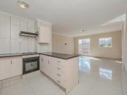 2 Bedroom Apartment in Weltevreden Park
