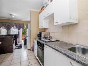 2 Bedroom Apartment in Wilgeheuwel