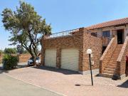 2 Bedroom Apartment in Wilgeheuwel