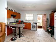 2 Bedroom Apartment in Witpoortjie