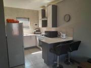 2 Bedroom Apartment in Witpoortjie
