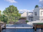 2 Bedroom Apartment in Wynberg Upper