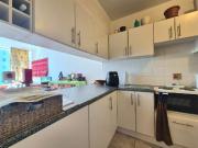 2 Bedroom Flat in Wynberg Upper