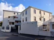 2 Bedroom Apartment in Wynberg Upper