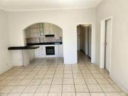 2 Bedroom Apartment in Zonnebloem