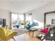 2 Bedroom Apartment Kingston Upon Thames Greater London...