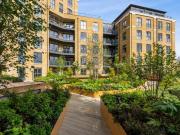 2 Bedroom Apartment Kingston Upon Thames Greater London...